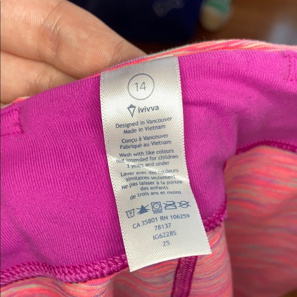 Ivivva capris - Picture 3 of 3